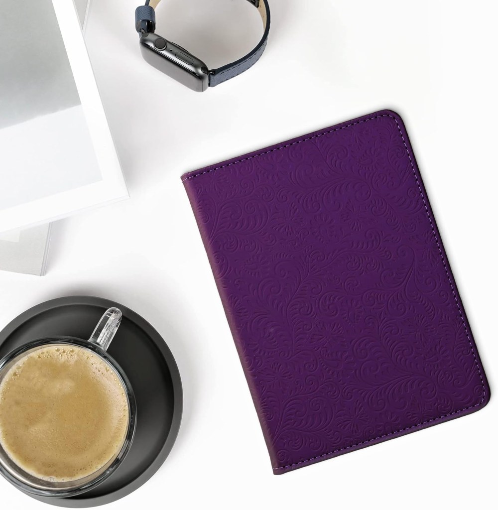 KW Mobile Embossed Small Flowers pro Kindle Paperwhite 5 (2021)