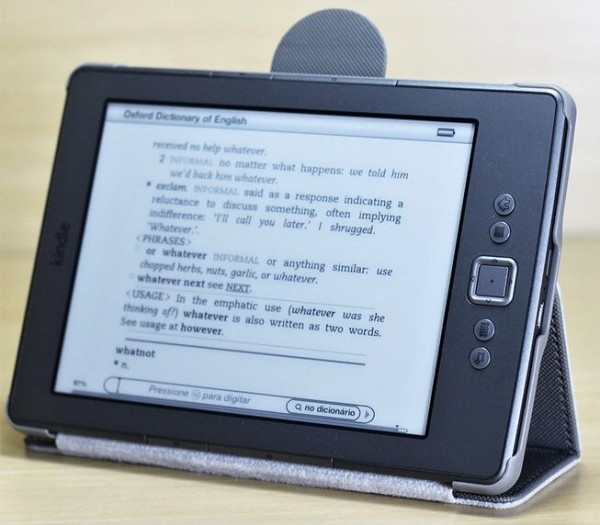 Amazon Kindle 4,5 Hard Back HAB08 - Durable Lock, šedé, stojánek