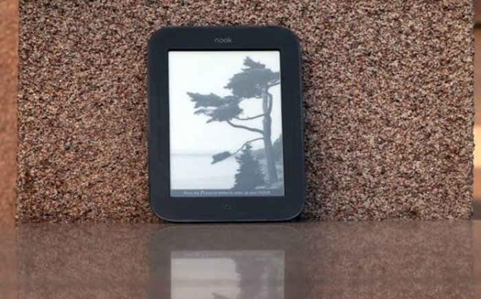 Barnes & Noble Nook Simple Touch - 2 GB, WiFi, černý