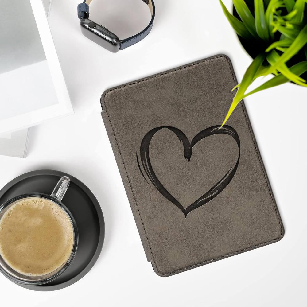 Pouzdro KW Mobile - Brushed Heart - KW5999001 - pro Amazon Kindle 2022 - šedé
