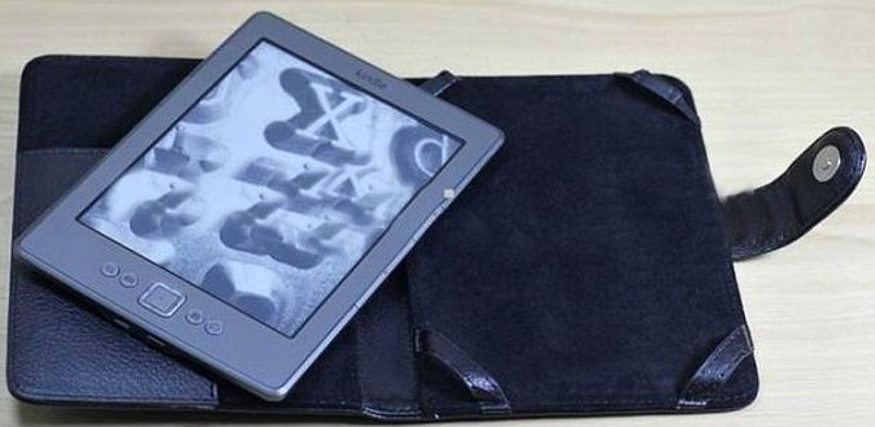 Univerzální pouzdro pro čtečky knih - Fortress FT167 Universal - pouzdro univerzální pro všechny čtečky knih - černé, magnet