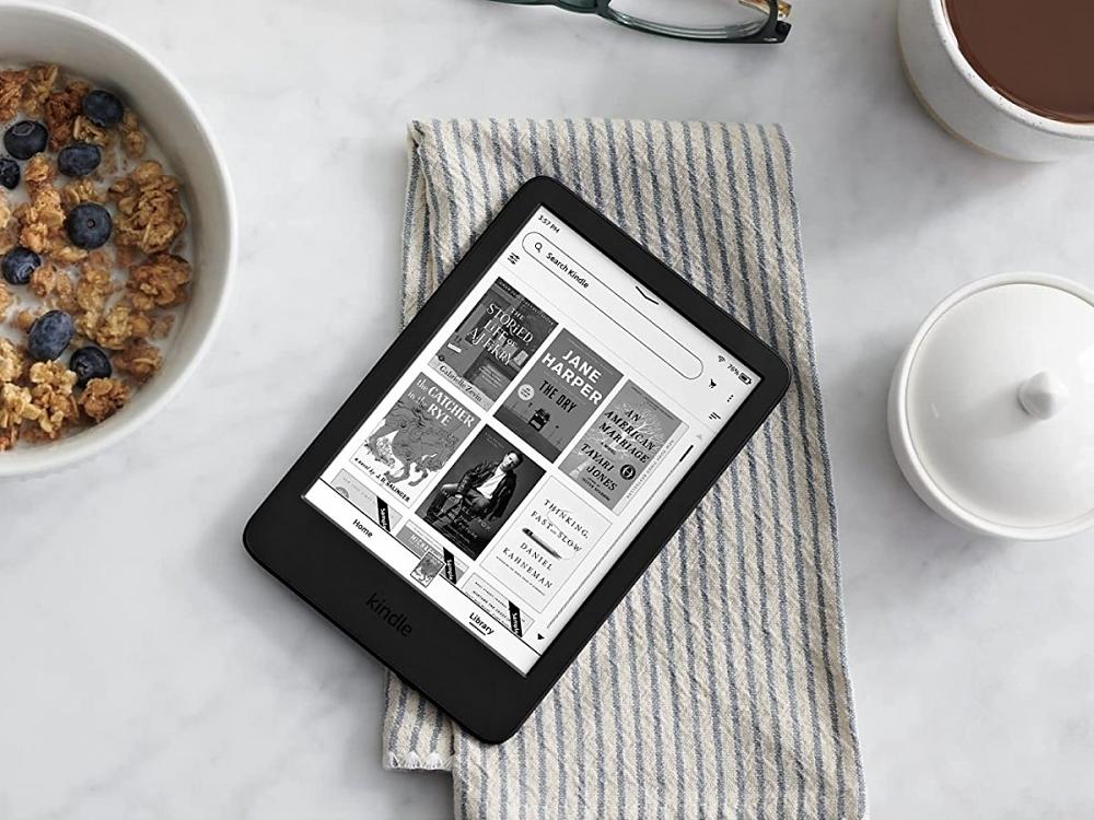 Amazon Kindle 2022 - Special Offers, 16GB - černý